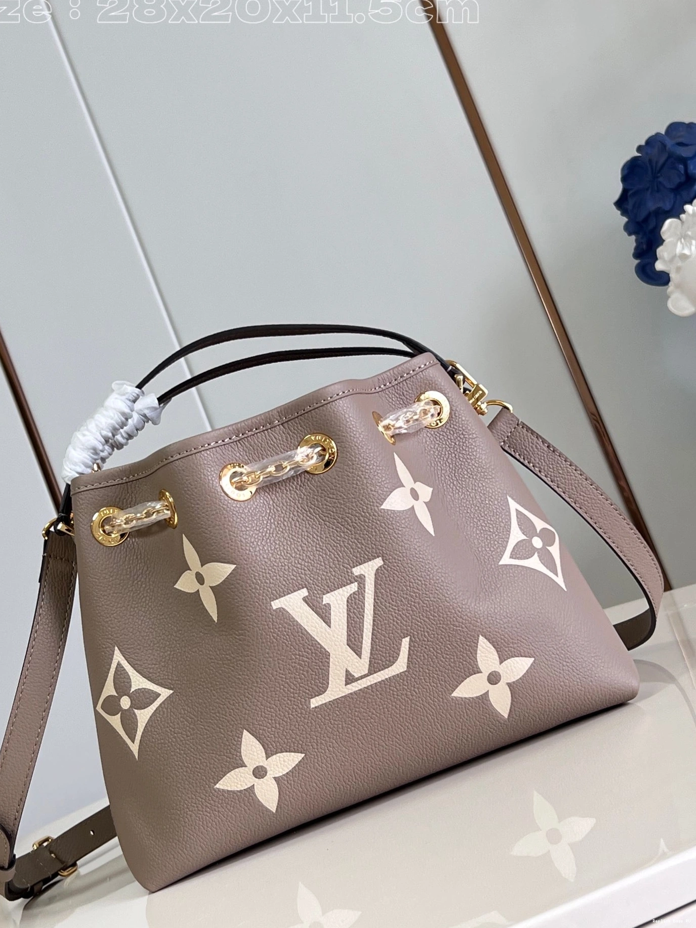 Cheap Bundle-28*20*11.5CM LOUIS Summer VUITTON 0725